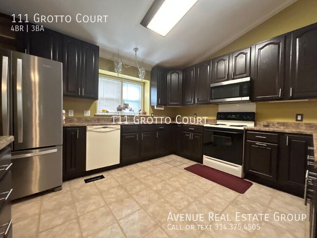 Photo - 111 Grotto Ct