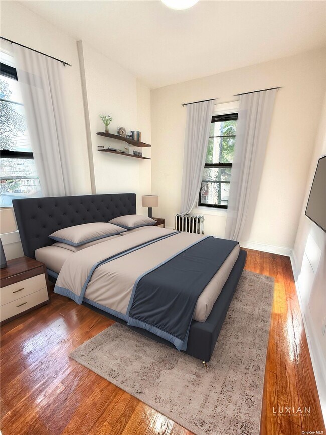 Photo - 90-04 Jamaica Ave