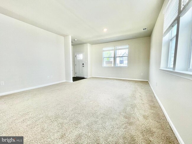 Photo - 412 Ridgely Blvd