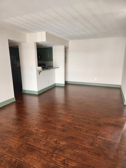 Photo - 963 Sonesta Ave NE Unidad 206