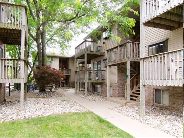 Photo - Courtyard Flatlets