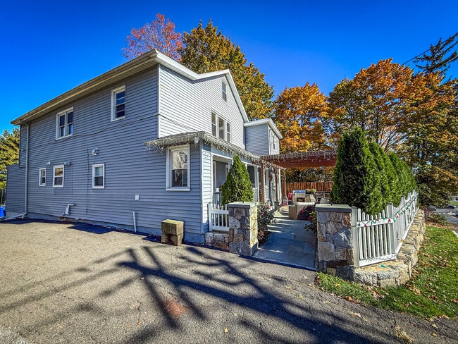 Photo - 11 Grandview Ave Unidad 2