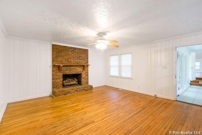 Building Photo - Welcome Home!