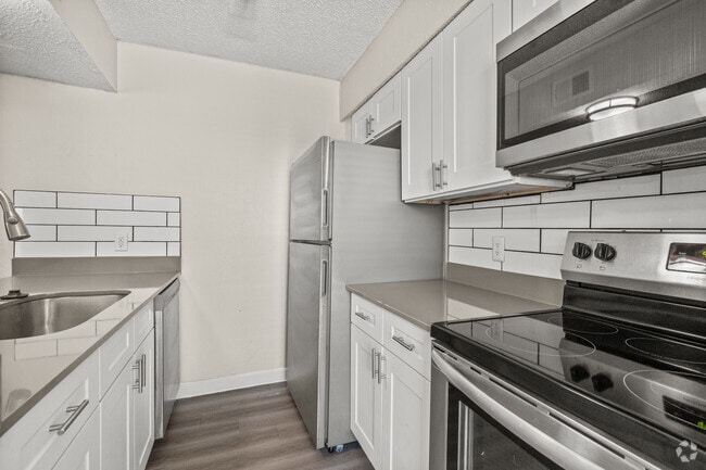 Apartamento renovado de 1 habitación y 1 baño