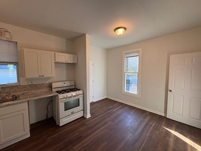 Photo - Three bedroom one bathroom home for rent