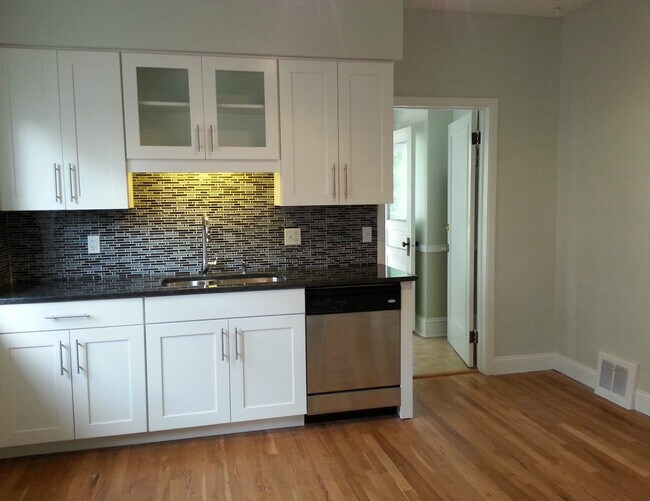 Photo - 2525 E 124th St Unit 2