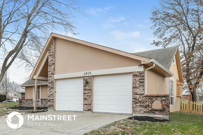 Photo - 3915 SW Regatta Dr