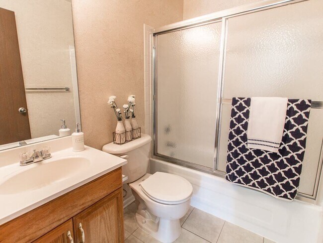Large Bathrooms To Make Getting Ready in The Morning a Breeze