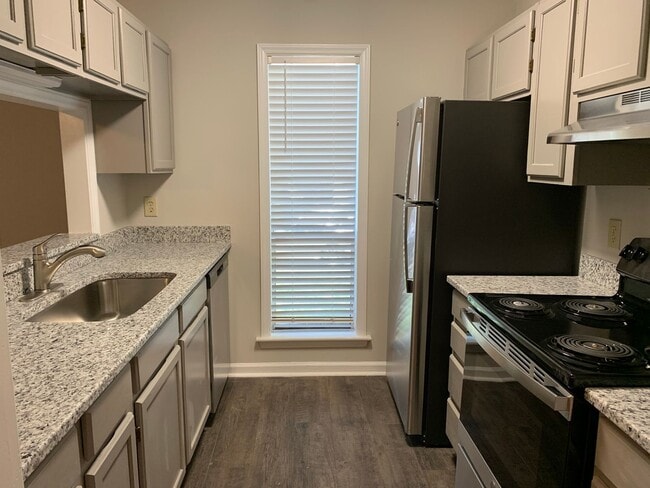 Photo - 4631 Unit 101