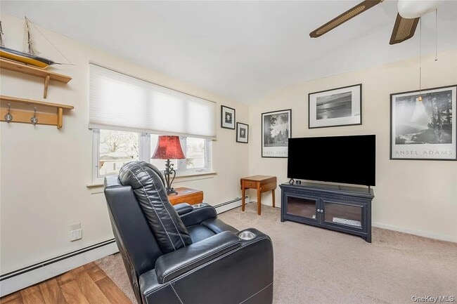 Photo - 10 Leanore Dr