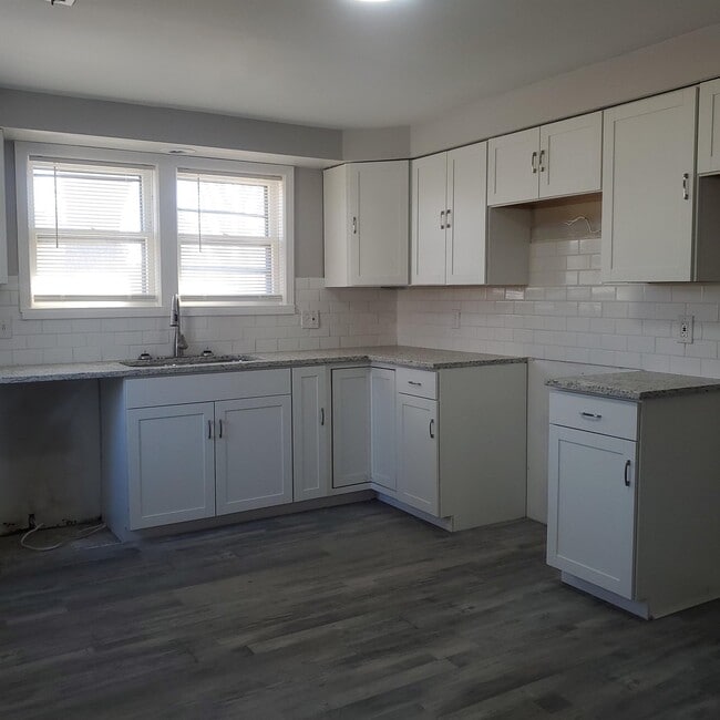 Photo - 4400 Sycamore Dr