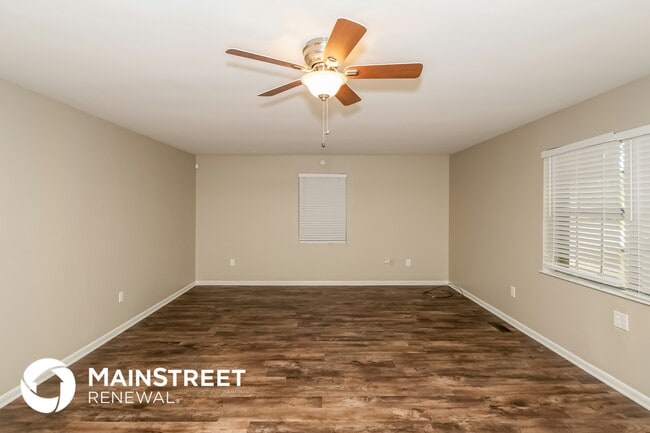 Photo - 12298 Richard St