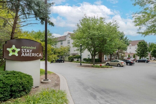 Exterior - Extended Stay America Suites Chicago - Elgin Rental