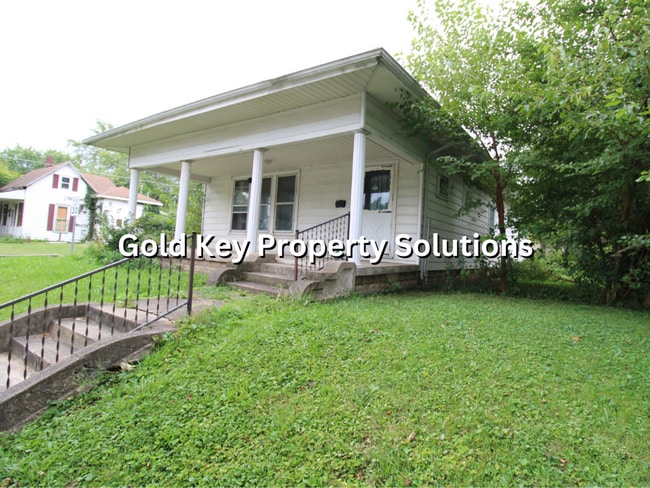Photo - 501 W 2nd St