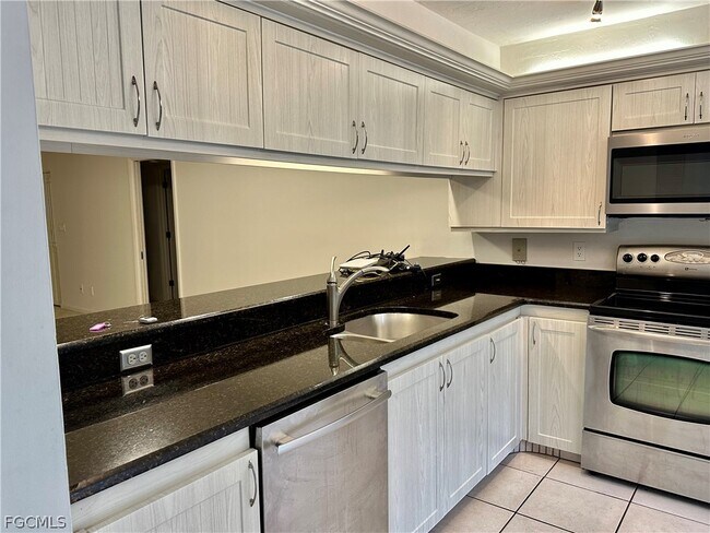 Photo - 209 Pinebrook Dr