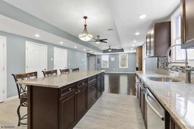 Photo - 499 New Brunswick Ave