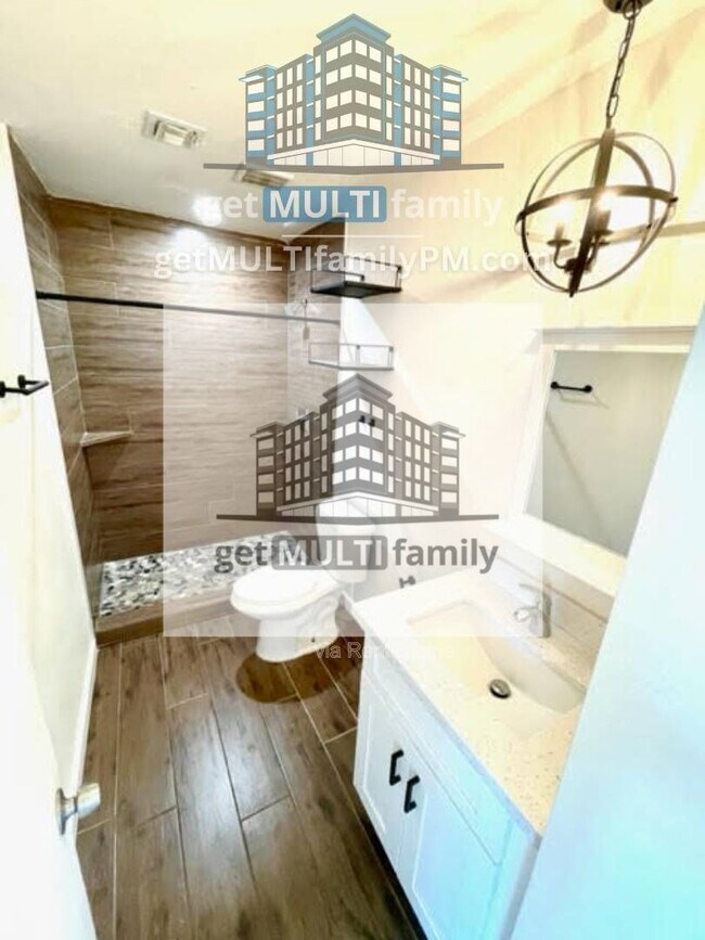 Photo - 1402 E McKinley St Unit B
