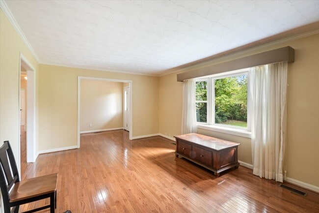 Photo - House and Workshop