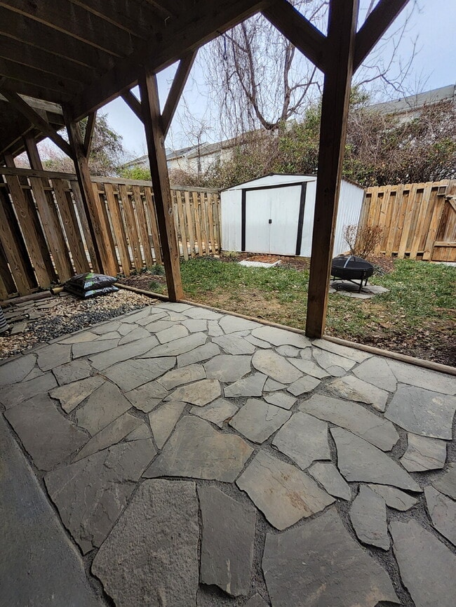 Building Photo - 783 General Wallace Ct