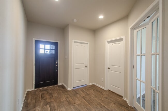 Photo - 13966 Fort Ward Way