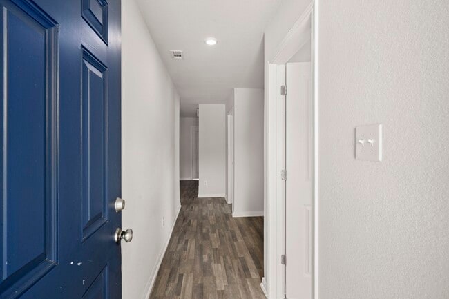 Building Photo - 15555 Taylorcrest Dr Rental