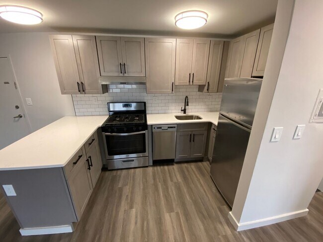 Photo - 212 3rd Avenue