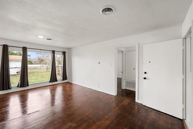 Photo - 7420 Retta Mansfield Rd