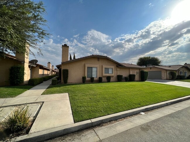 Photo - 8609 Lyn River Ct Unit B