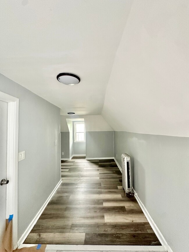 Photo - 1048 Grove St Unit 3