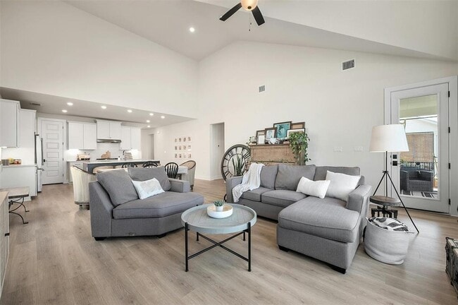 Photo - 997 Sage Thrasher Cir