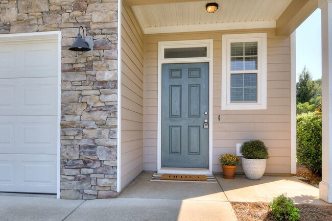 Photo - 983 Glenhaven Dr