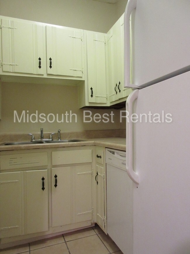 Photo - 613 Brister St
