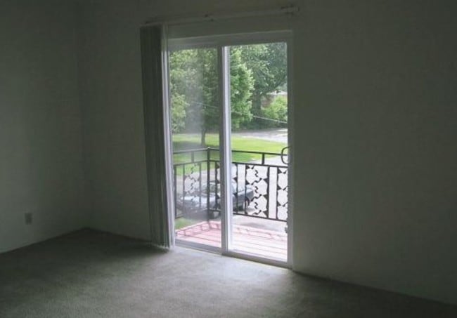 Photo - Ashby Square Apartments