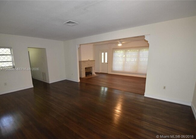 Photo - 800 Andalusia Ave