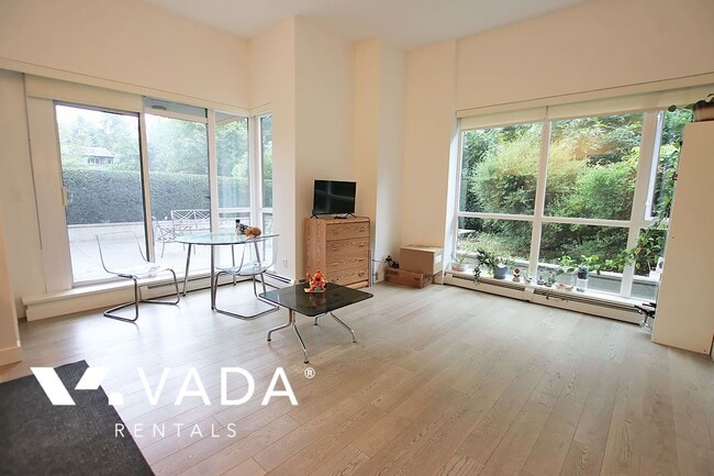 Building Photo - City Point 2 Bedroom Apartment For Rent 10... Unit 108