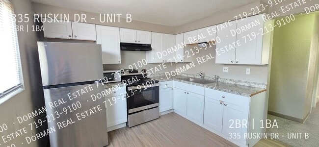 Photo - 335 Ruskin Dr Unit B