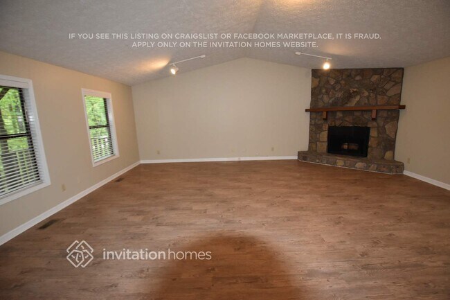 Photo - 3427 Hill Ln