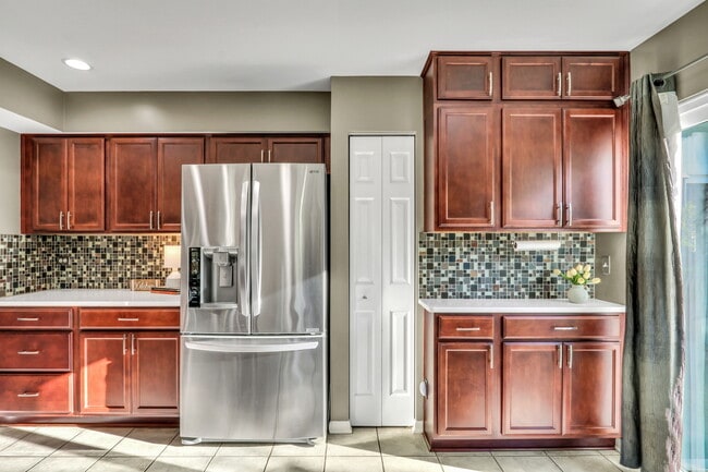 Photo - 1282 Berkshire Ln