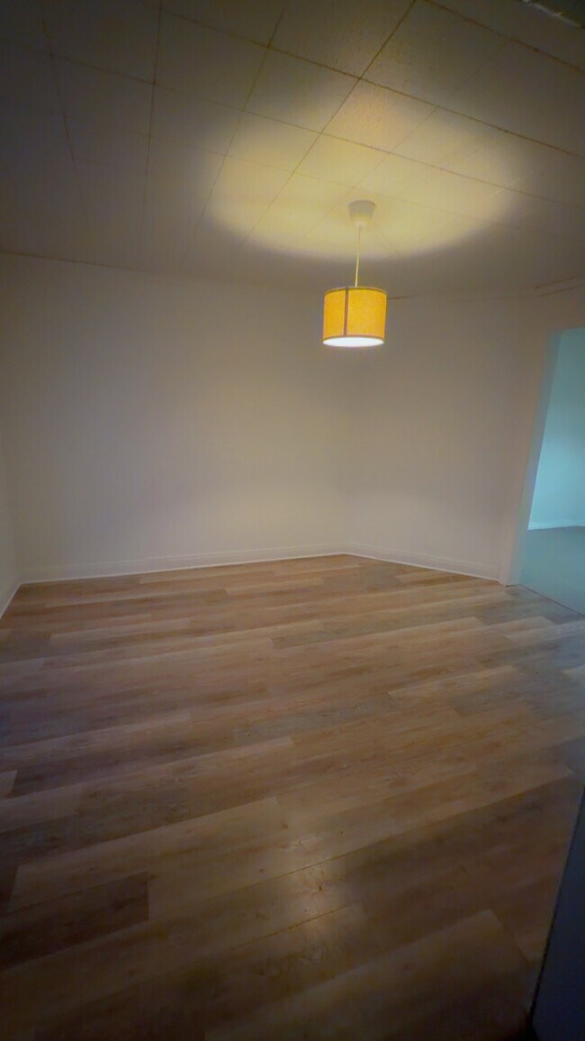 Photo - 176 W Delavan Ave Unit Upper