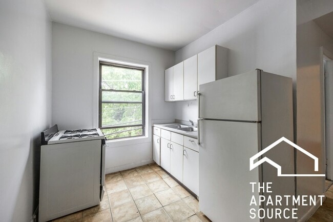 Photo - 2520 N Kedzie Blvd Unidad 2