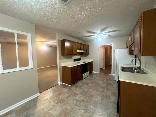 Photo - 2857 Chillingworth Dr