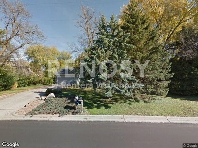 Photo - 4204 Victoria St N