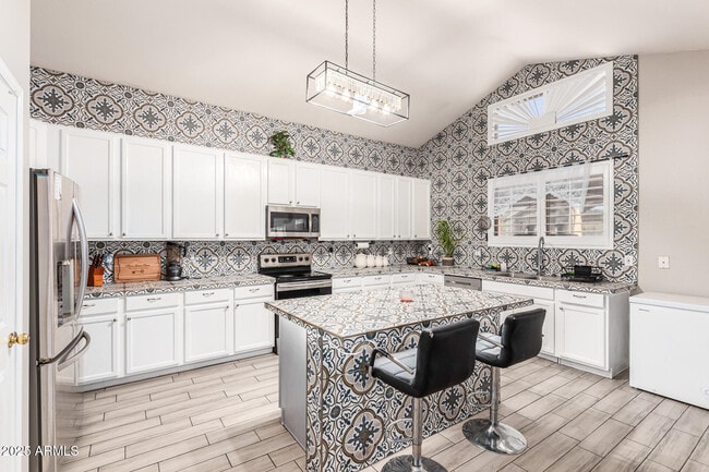 Photo - 8305 W Pioneer St