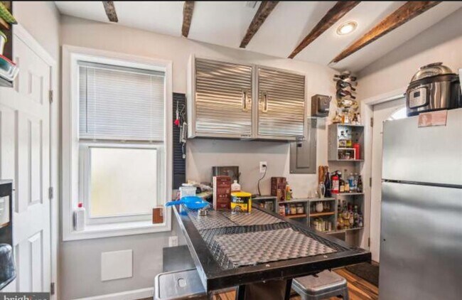 Photo - 300-310 East 25th Street, unit 3