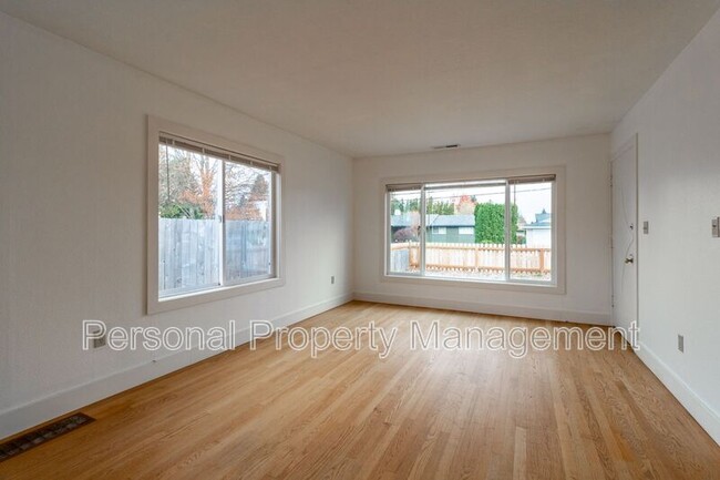 Photo - 8006 NW 9th Ave