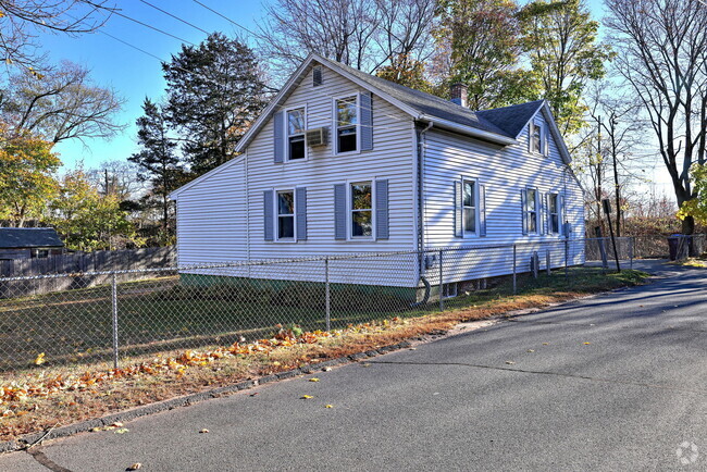 Building Photo - 36 Holmes Ave Rental