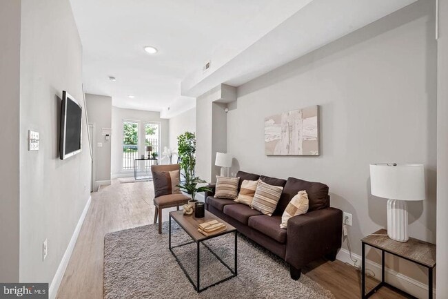 Photo - 1607 Clifton Ave