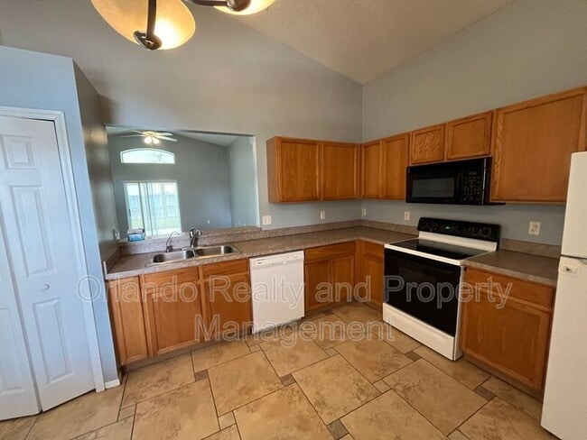 Photo - 2304 Hickory Pine St