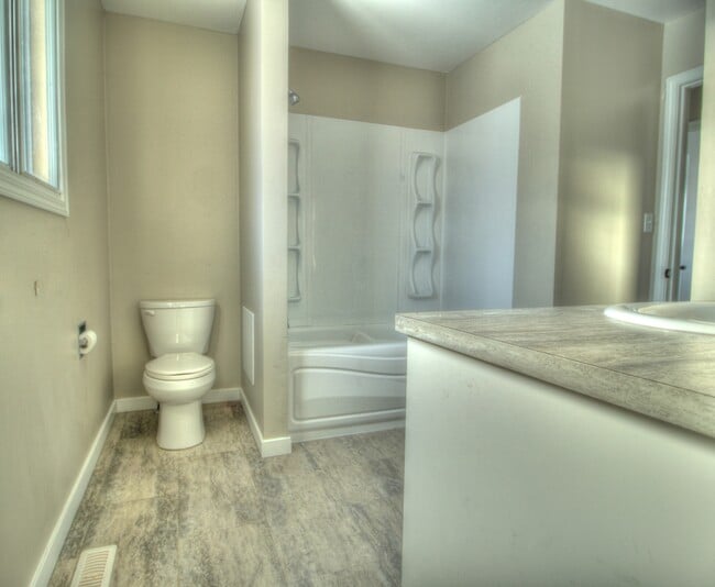 Building Photo - 1703-142A 42a St