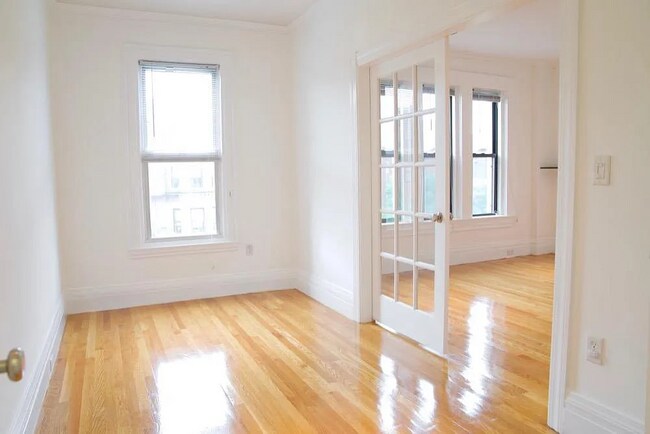 271 Newbury St Unit 3